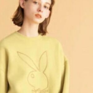 PacSun PLAYBOY Collaboration Yellow Oversized Sweatshirt size M (fits XL)